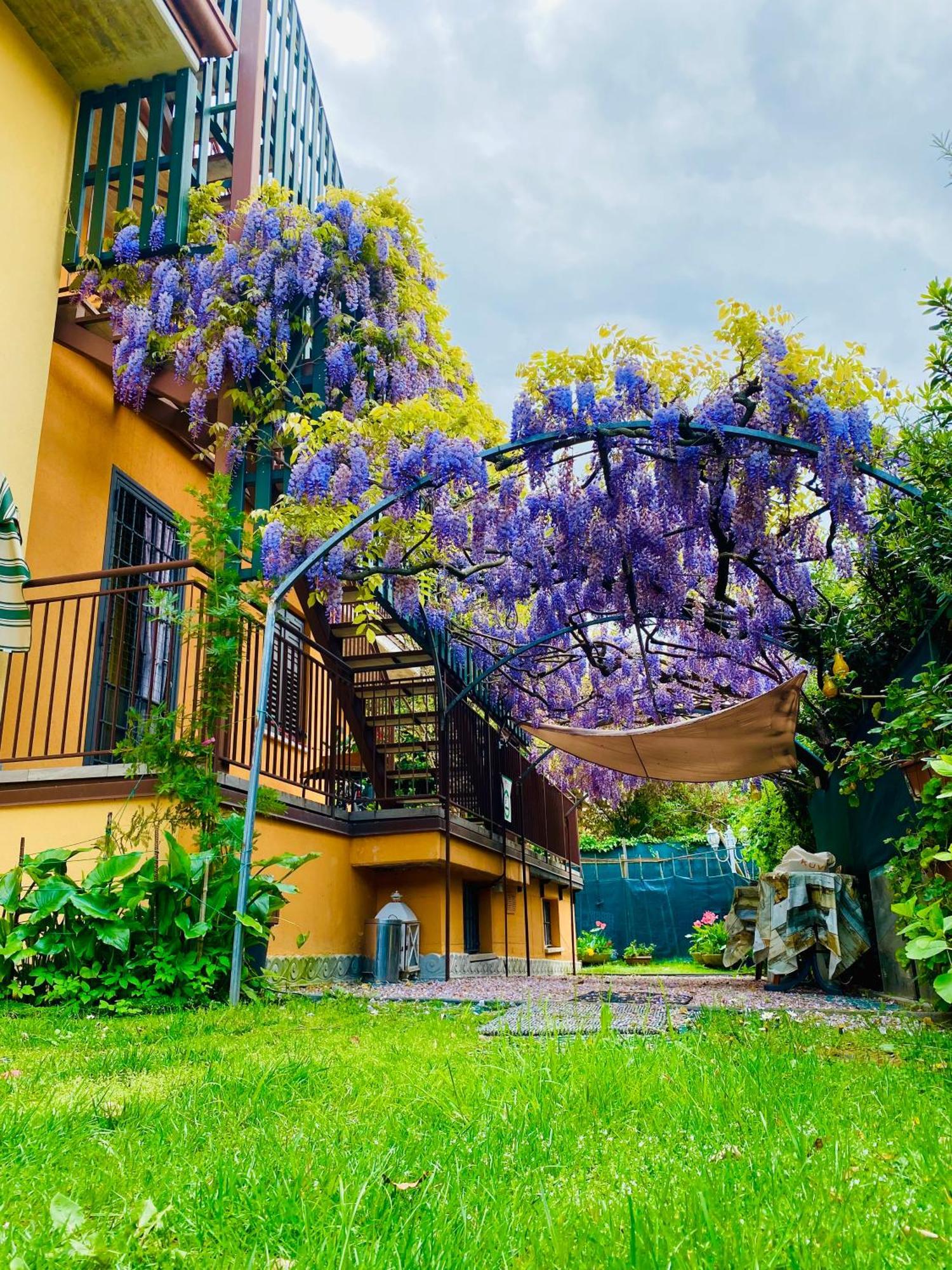 Welcome Traveller Divine Cecile Garda  Bagian luar foto